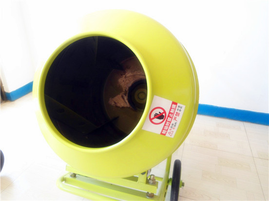 小型攪拌機進出料口徑特寫 小型攪拌機進出料口徑特寫