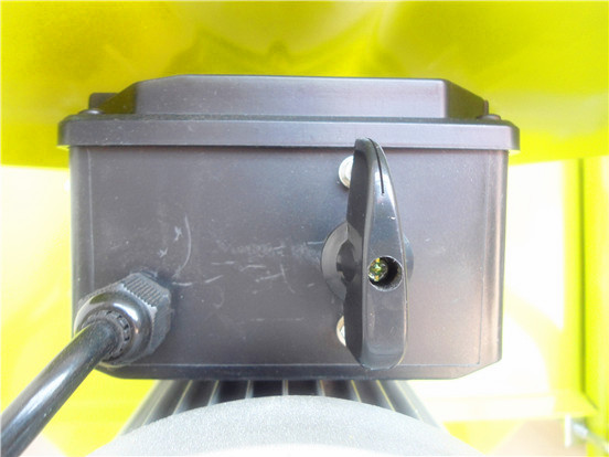 小型攪拌機控制開關細節(jié)圖 小型攪拌機控制開關細節(jié)圖